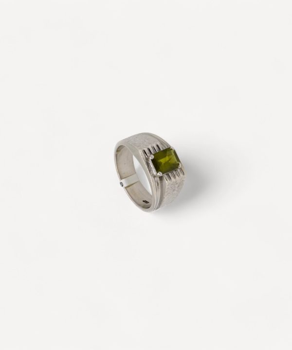 Olive Majesty Ring