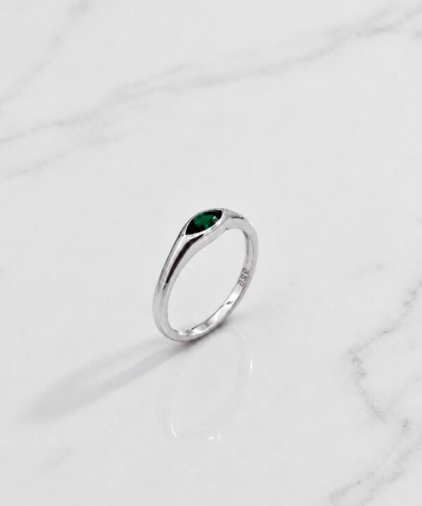 Silver Ring - R00592