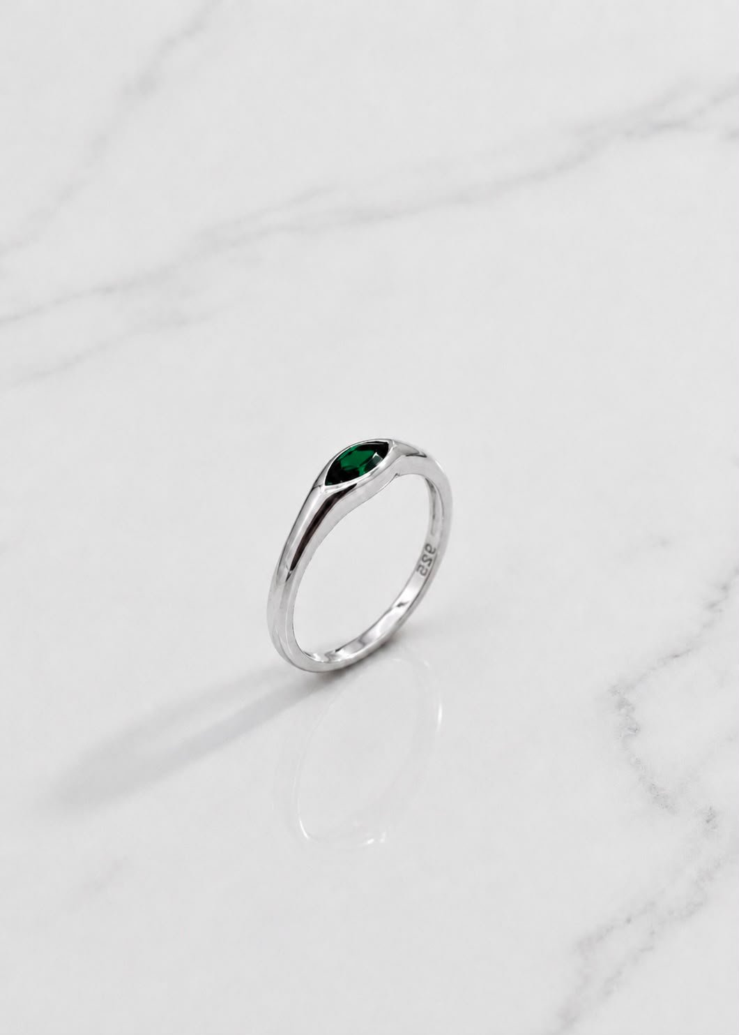 Silver Ring - R00592